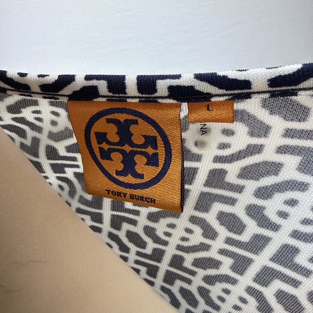 Tory Burch Geometric Print Jersey Henley Top Shirt Size L Gold Logo Buttons - Picture 8 of 9